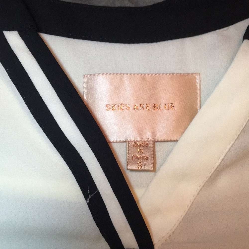 Blouse - Picture 2 of 5